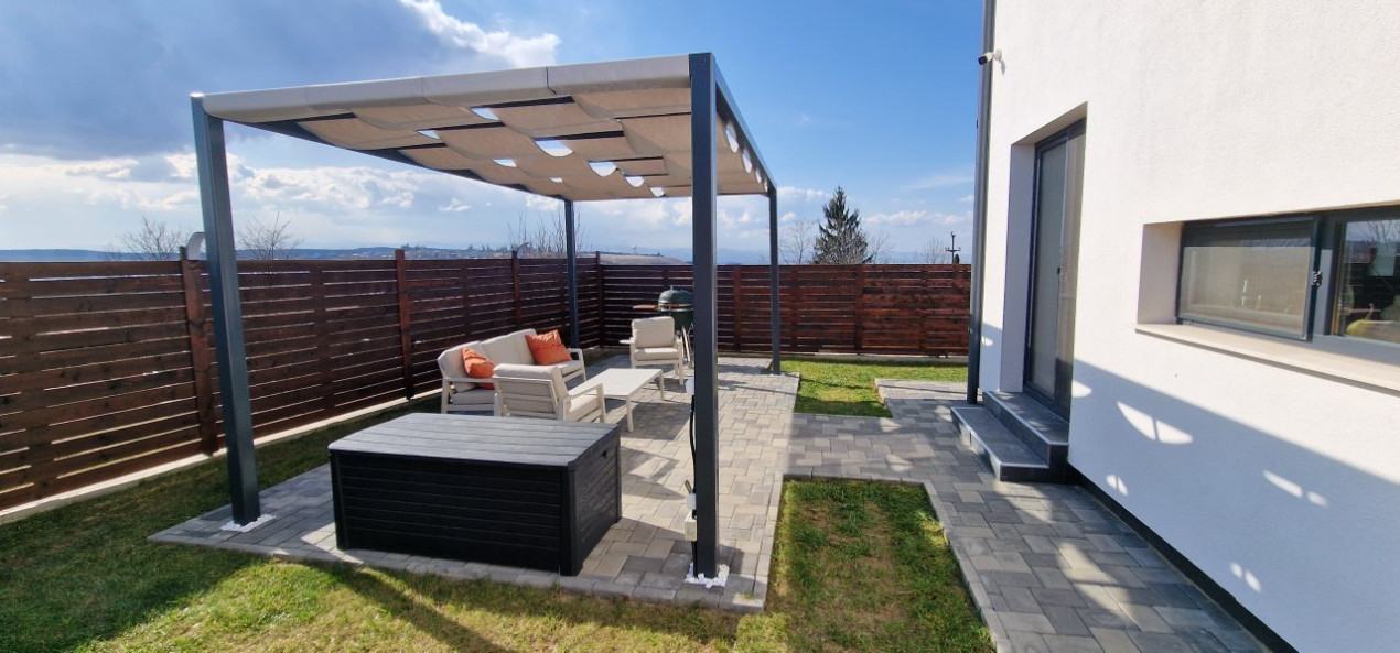 Casă cu panoramă superbă asupra orașului Cluj