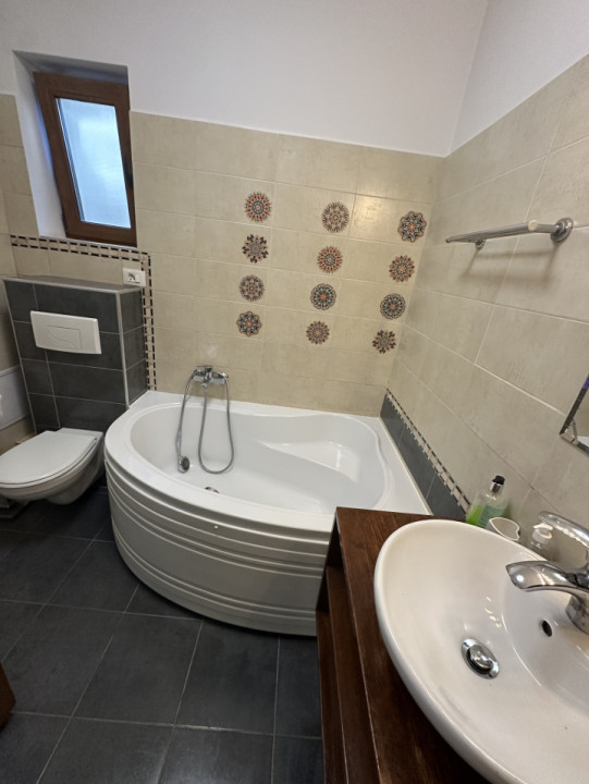Casa modernă de închiriat aproape de UMF și Spitalul de Recuperare 