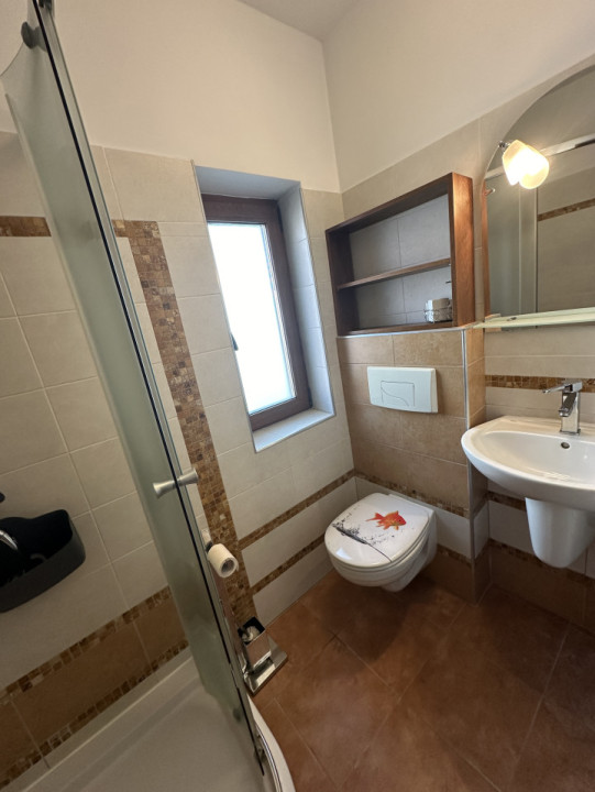 Casa modernă de închiriat aproape de UMF și Spitalul de Recuperare 