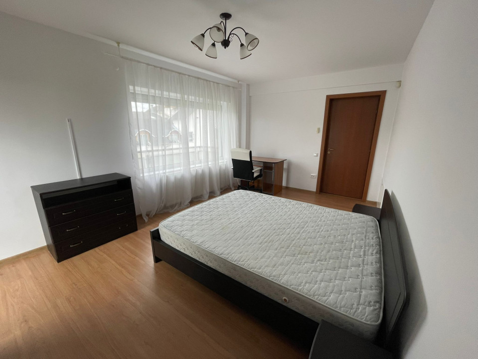 Apartament cu 3 camere zona Calea Turzii