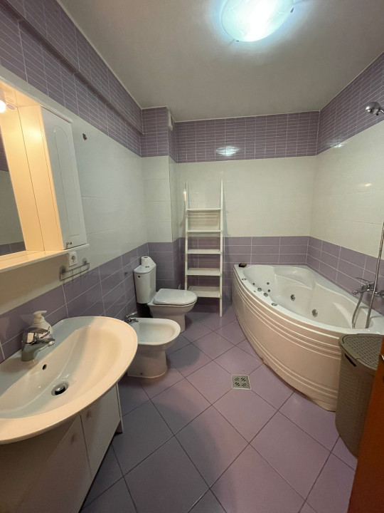 Apartament cu 3 camere zona Calea Turzii