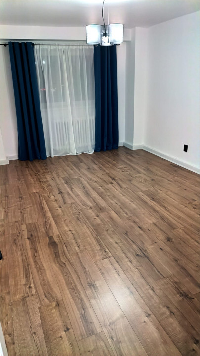 Apartament decomandat, 2 camere, zona FSEGA, Iulius Mall