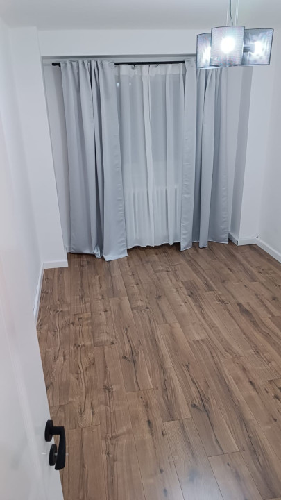 Apartament decomandat, 2 camere, zona FSEGA, Iulius Mall