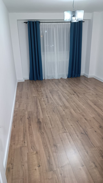 Apartament decomandat, 2 camere, zona FSEGA, Iulius Mall