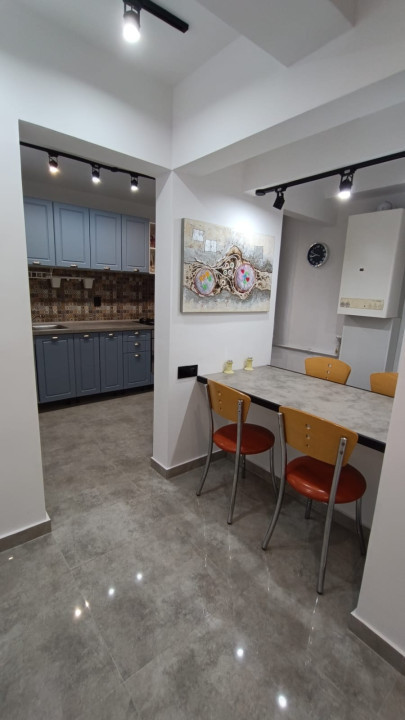 Apartament decomandat, 2 camere, zona FSEGA, Iulius Mall