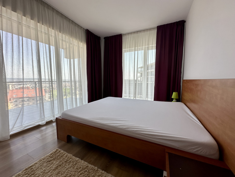 Apartament de 3 camere, panoramă superbă si terasa de 59mp