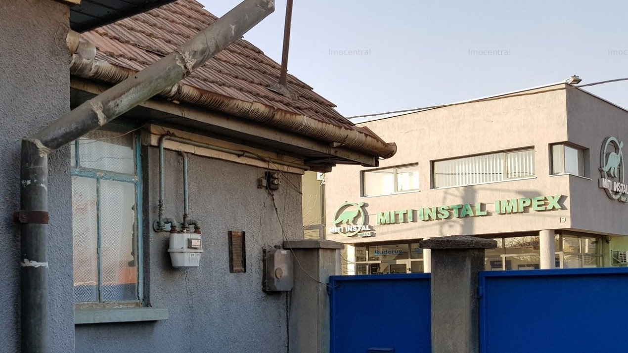 Casa veche cu teren, zona pentru activitati economice