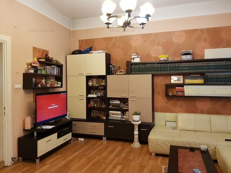 67 mp, Apartament la casa, zona centrala