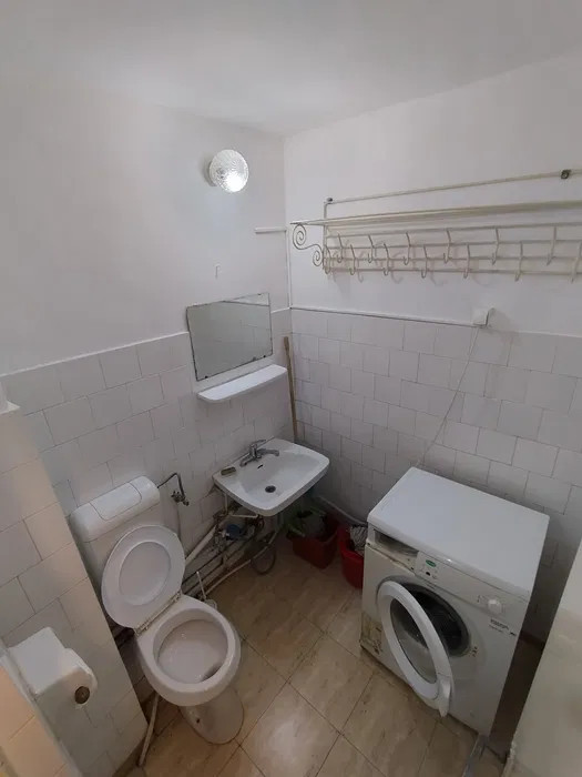Apartament cu 3 camere în zona FSPAC