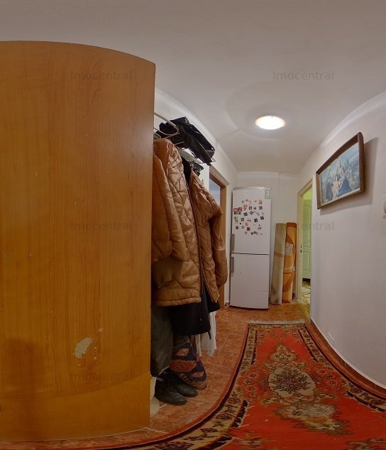 Apartament cu 3 camere, zona linistita si parcuri