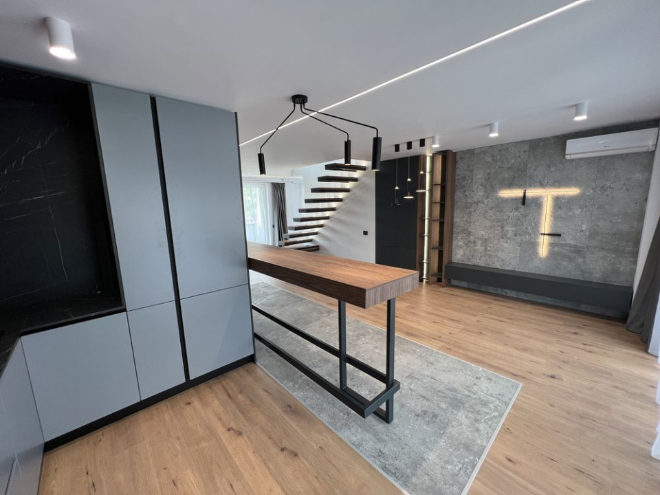 Penthouse ultrafinisat cu priveliște și terase de 58mp