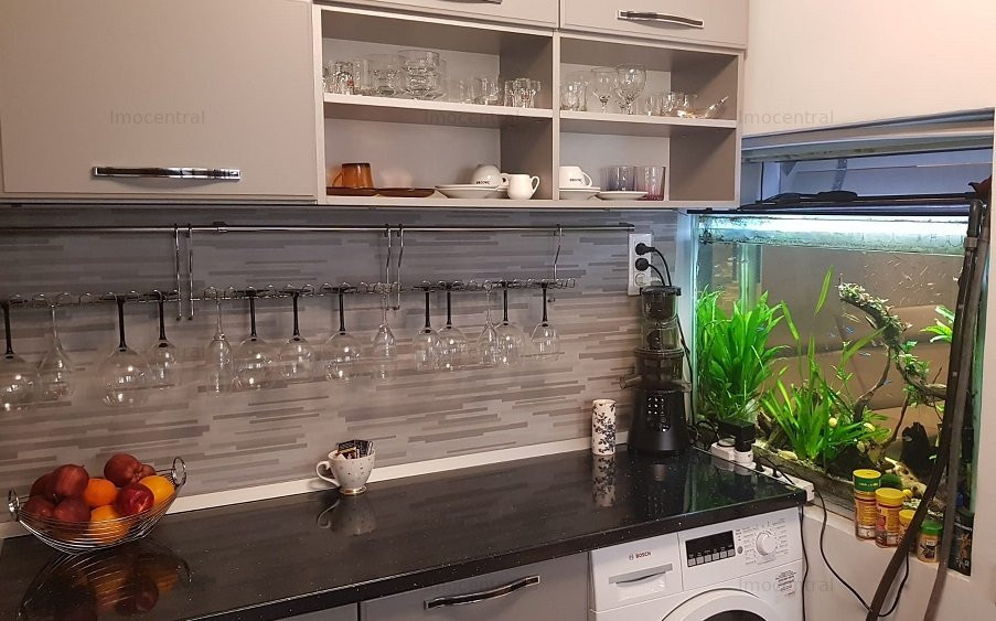 Apartament ultrafinisat, 3 camere, zona: Muzeul Apei