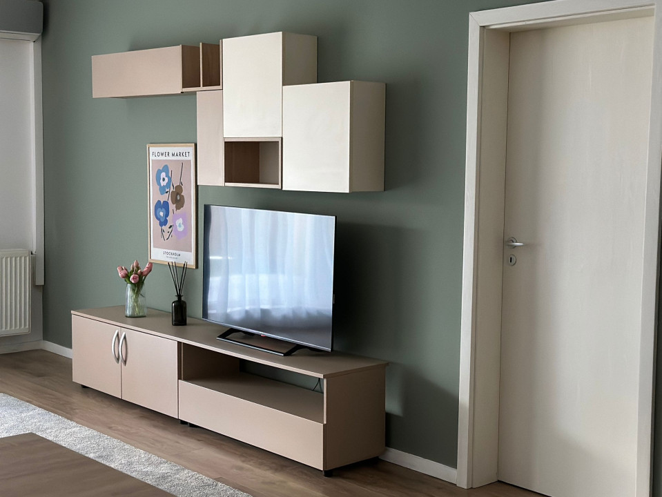 Apartament deosebit cu gradina, în Viva City 