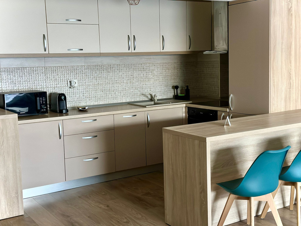 Apartament deosebit cu gradina, în Viva City 