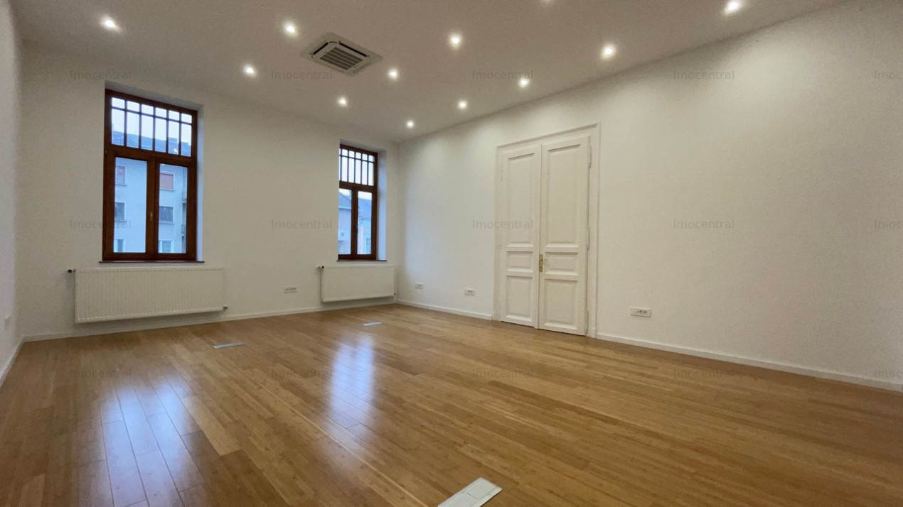 Birou 150mp renovat ultrafininsat pe strada Horea