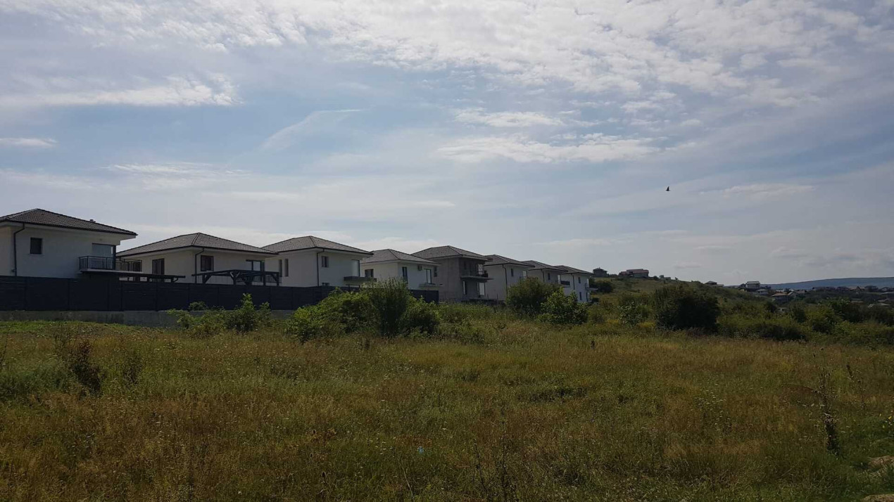 Teren parcelat, loturi de 650 mp, Dezmir, priveliste