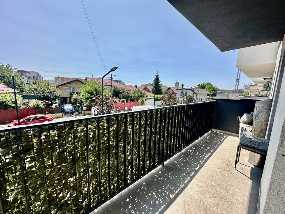 Apartament spațios, cu chiriași preluați, balcon și parcare – bloc din 2020