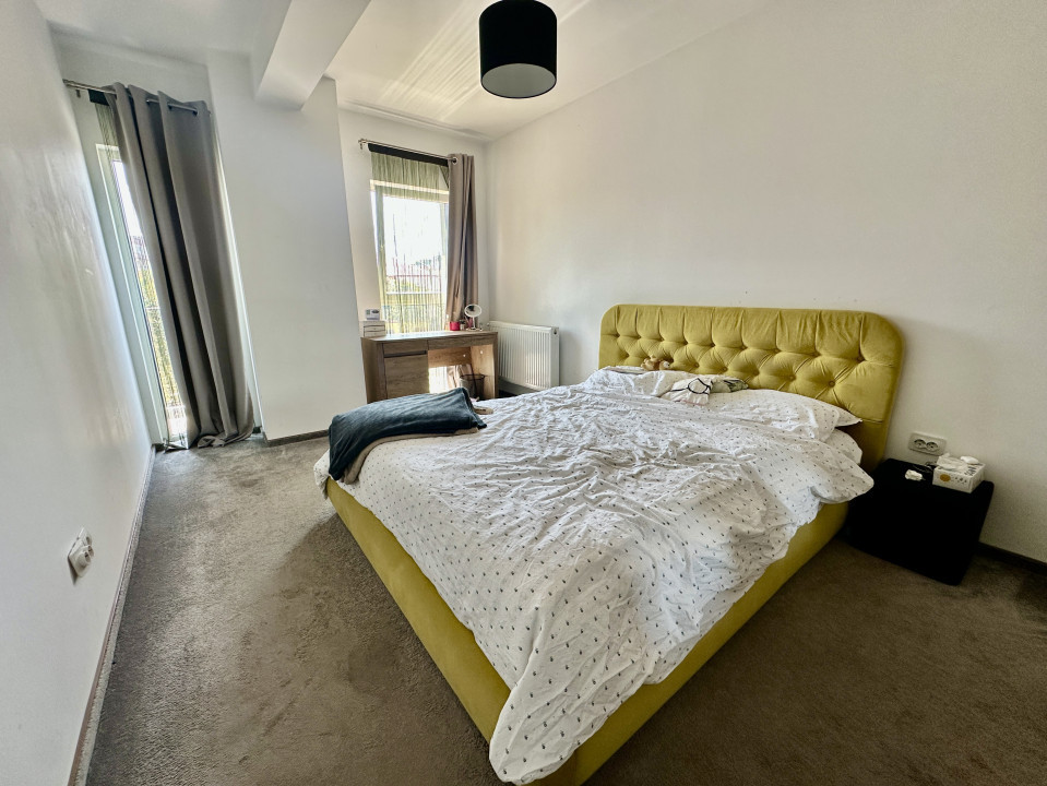 Apartament spațios, cu chiriași preluați, balcon și parcare – bloc din 2020