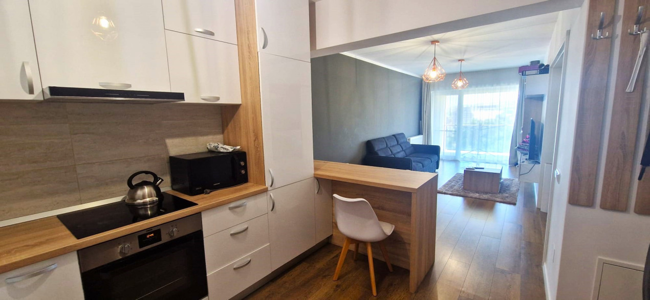 Apartament spatios, mobilat si utilat modern, in Viva City