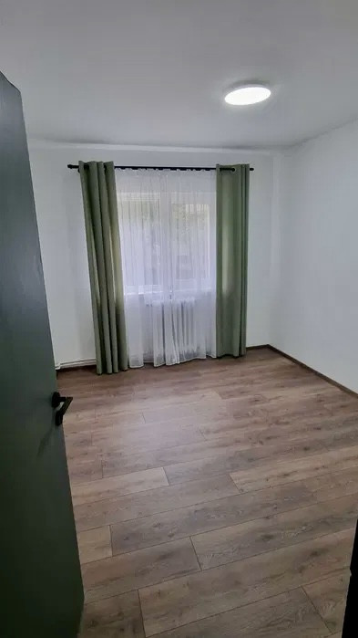 Închiriere apartament 3 camere – complet mobilat și utilat – Zorilor