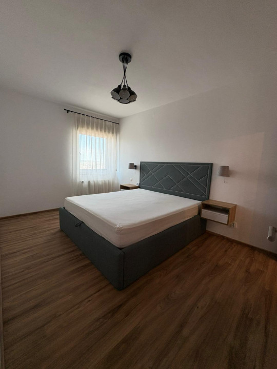 Apartament 3 camere decomandat – 75 mp + balcon 12 mp – prima închiriere