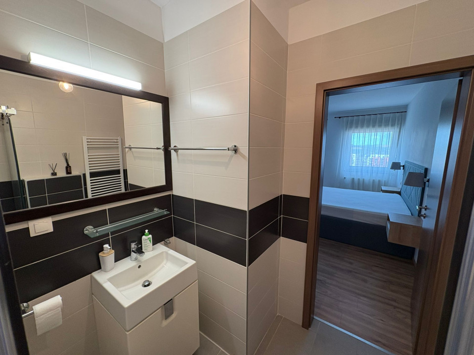Apartament 3 camere decomandat – 75 mp + balcon 12 mp – prima închiriere