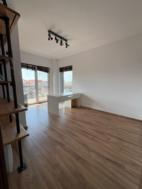 Apartament 3 camere decomandat – 75 mp + balcon 12 mp – prima închiriere