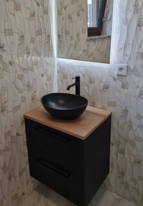 Casa noua finisata, utilata si mobilata in Dezmir pentru inchiriat