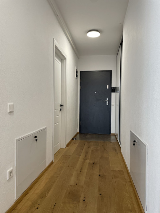 Apartament 4 camere, garaj și loc de joacă în curte privată