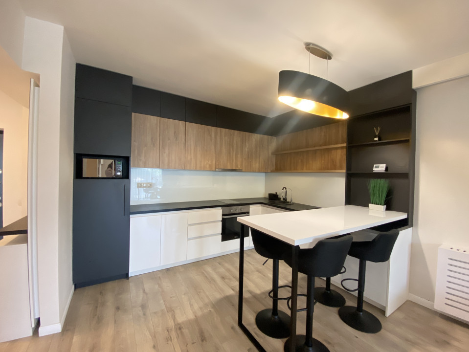Inchiriere apartament modern, bloc nou, parcare - Zona Centrala