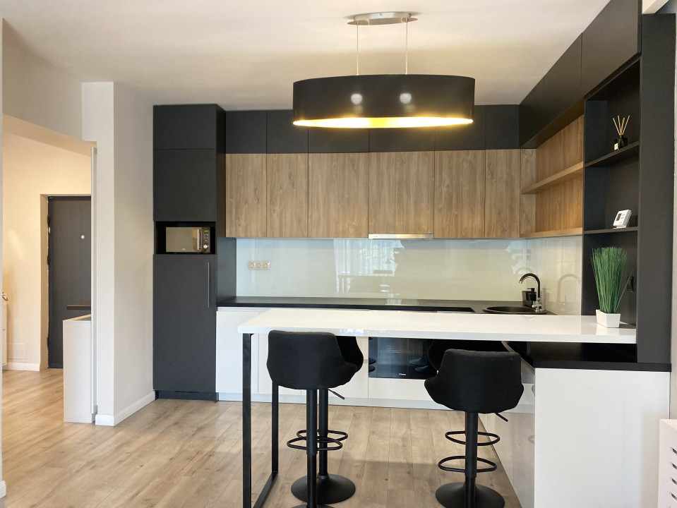 Inchiriere apartament modern, bloc nou, parcare - Zona Centrala