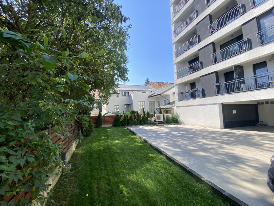 Inchiriere apartament modern, bloc nou, parcare - Zona Centrala