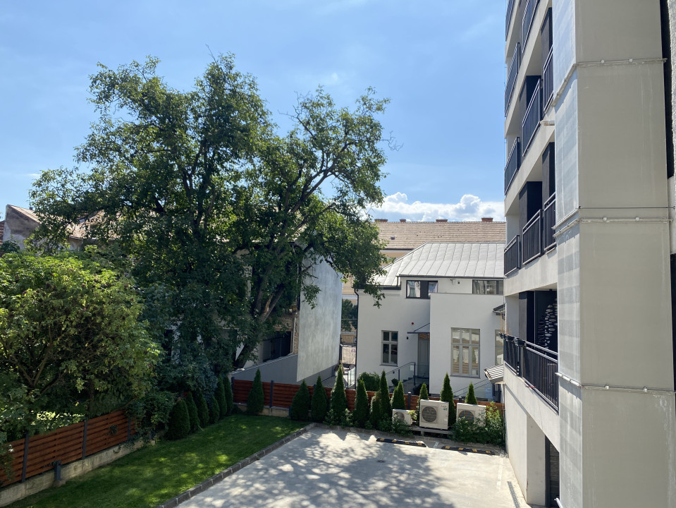 Inchiriere apartament modern, bloc nou, parcare - Zona Centrala