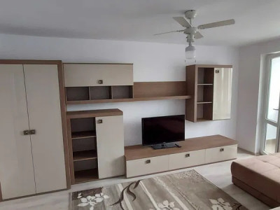 Apartament cu 2 camere decomandate, ideal pentru studenți, zona FSEGA, Iulius 