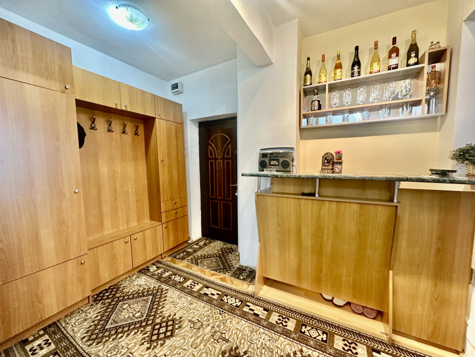 Apartament de vanzare ideal pentru studenții la medicina cu 3 camere