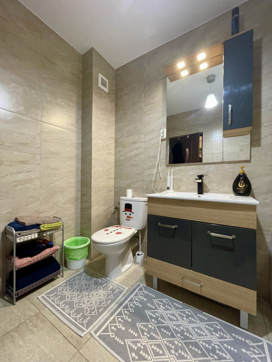 Comision 0%! 66mp, 3 camere, 2 băi, balcon 12mp, lift și parcare