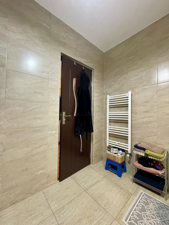 Comision 0%! 66mp, 3 camere, 2 băi, balcon 12mp, lift și parcare