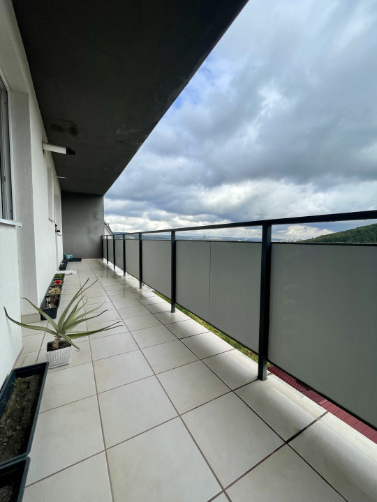 Comision 0%! 66mp, 3 camere, 2 băi, balcon 12mp, lift și parcare
