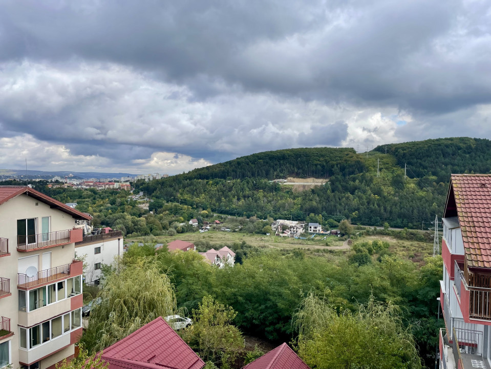 Comision 0%! 66mp, 3 camere, 2 băi, balcon 12mp, lift și parcare