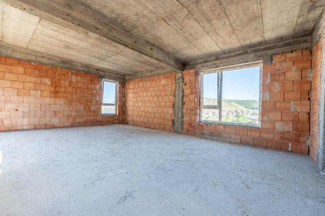 COMISION 0% -Duplex modern cu terasă și curte – Florești, zona Cetății