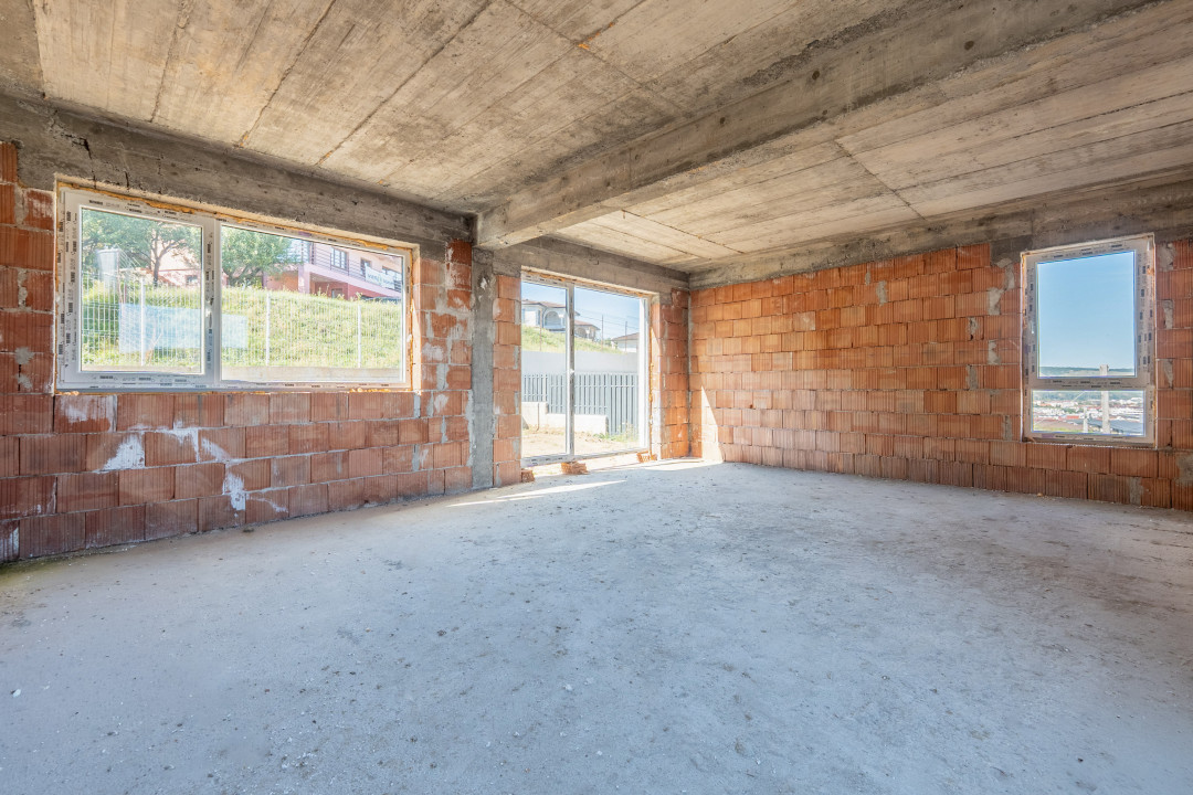 COMISION 0% -Duplex modern cu terasă și curte – Florești, zona Cetății