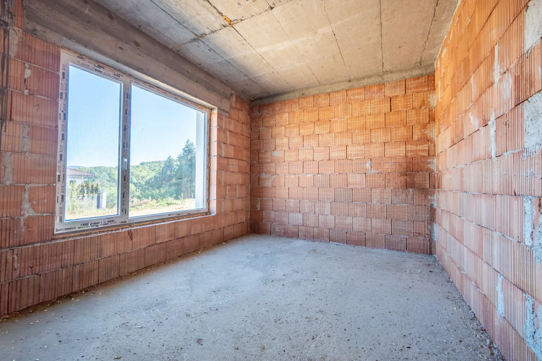 COMISION 0% -Duplex modern cu terasă și curte – Florești, zona Cetății