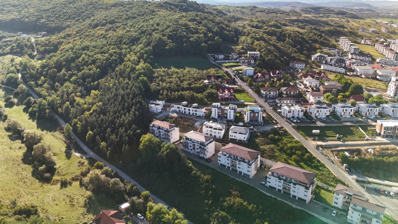 COMISION 0% -Duplex modern cu terasă și curte – Florești, zona Cetății