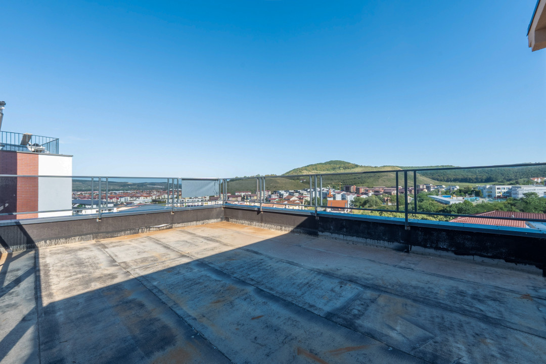 COMISION 0% -Duplex modern cu terasă și curte – Florești, zona Cetății