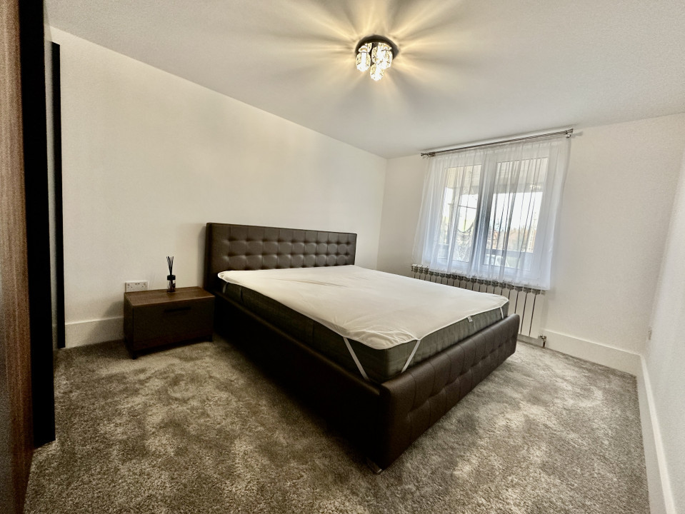 Vilă de lux cu vedere la Munții Bucegi, aproape de Castelul Bran, COMISION 0%!!