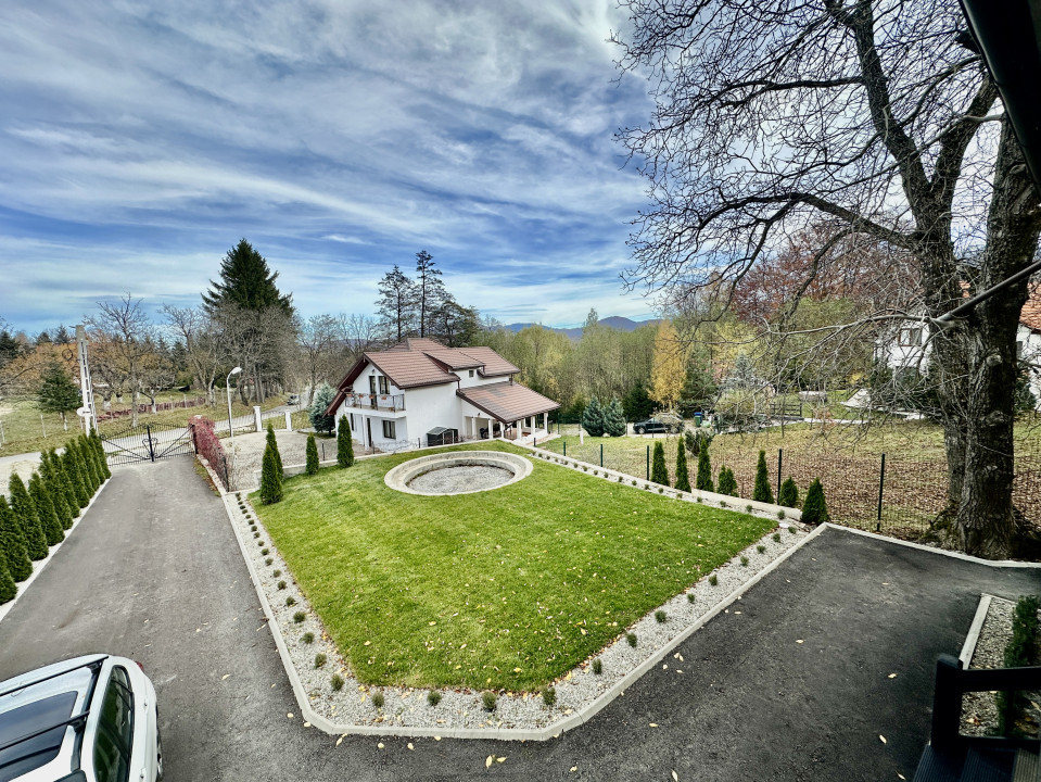 Vilă de lux cu vedere la Munții Bucegi, aproape de Castelul Bran, COMISION 0%!!