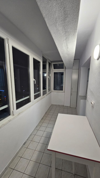 Apartament modern, renovat, 3 camere, zona spitalului de recuperare, Zorilor