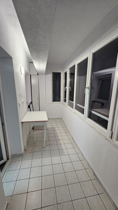 Apartament modern, renovat, 3 camere, zona spitalului de recuperare, Zorilor