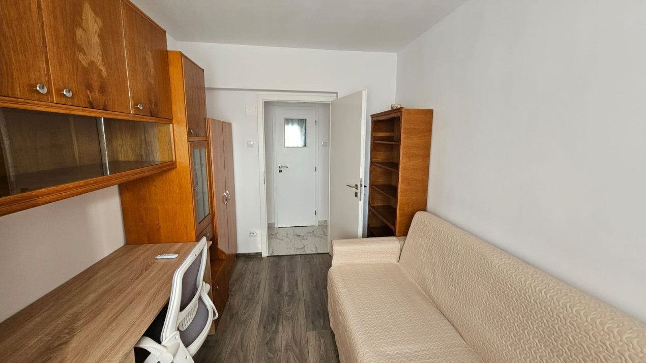 Apartament modern, renovat, 3 camere, zona spitalului de recuperare, Zorilor