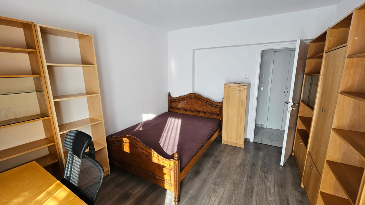 Apartament modern, renovat, 3 camere, zona spitalului de recuperare, Zorilor